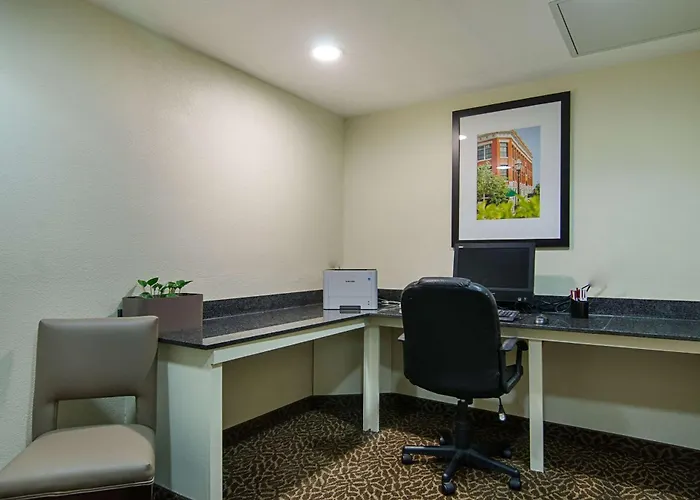 Quality Suites Springdale West I-49